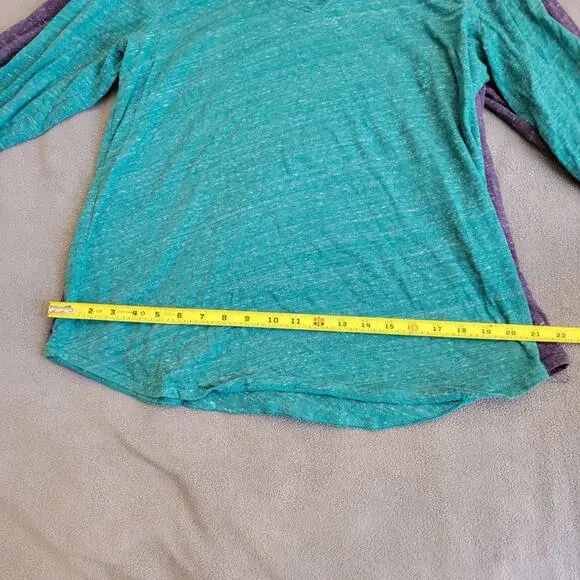 KOHLS SONOMA Shirt Womens Large Vneck Long Sleeve Green Purple Curved Hem 2PC - Picture 4 of 13